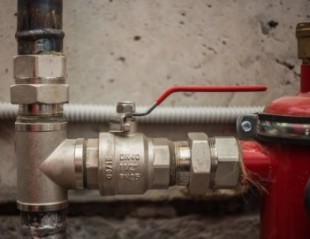What Is an Automatic Water Shut-Off Valve?